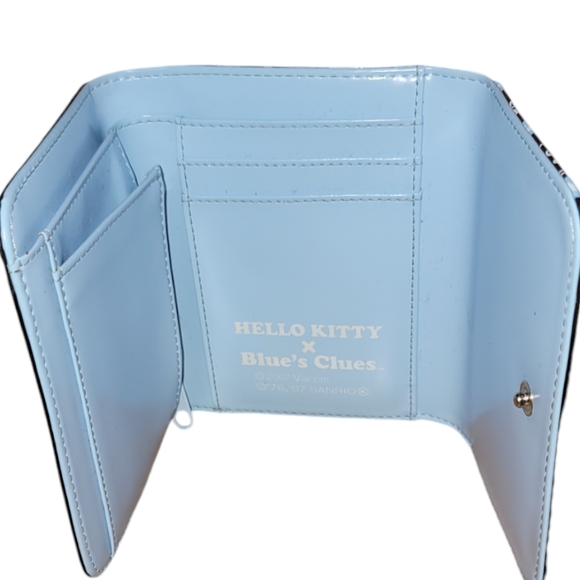 RARE HTF Hello Kitty X Blues Clues Sanrio Wallet 2007 - Picture 3 of 3